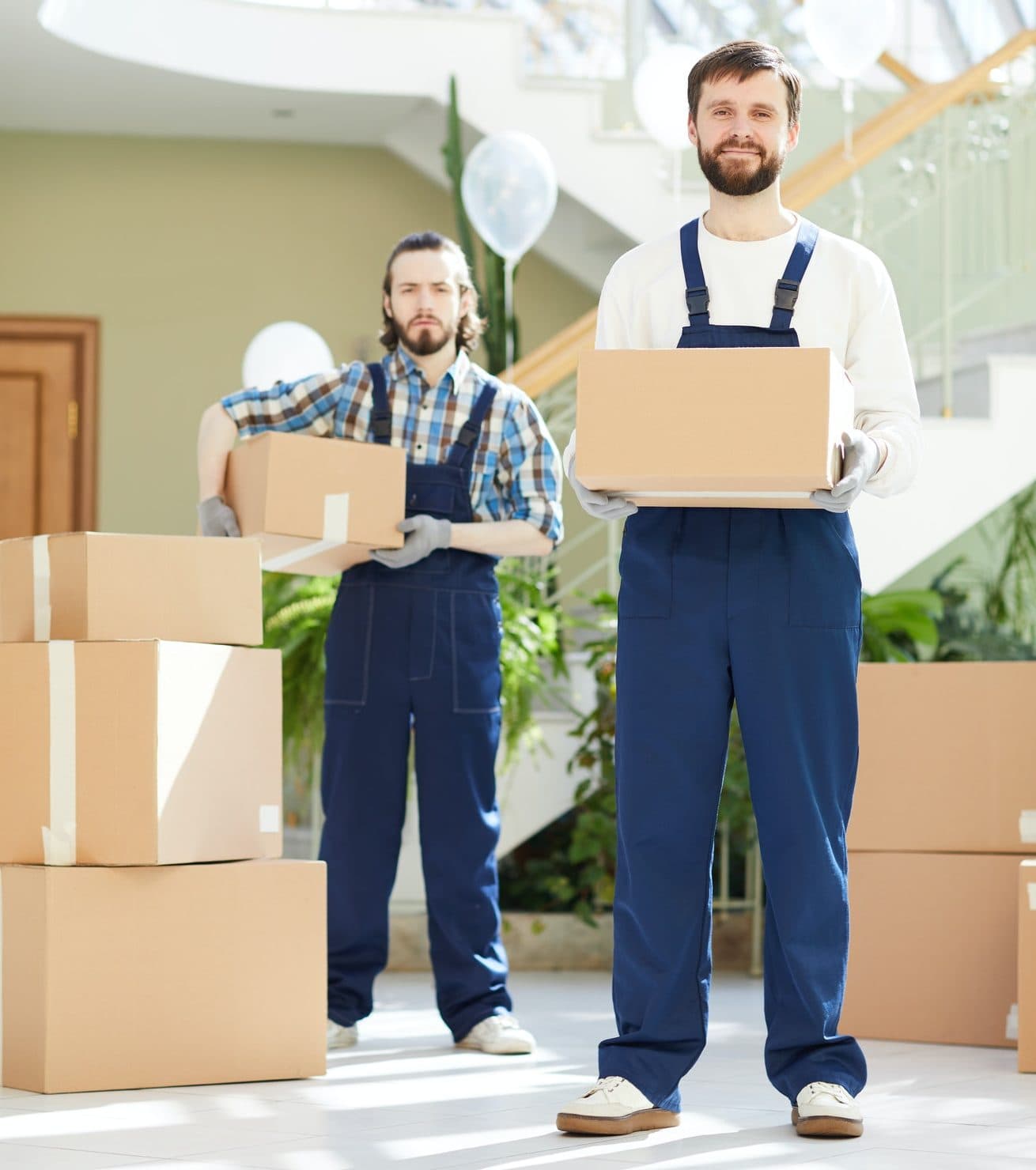 two samana movers team members